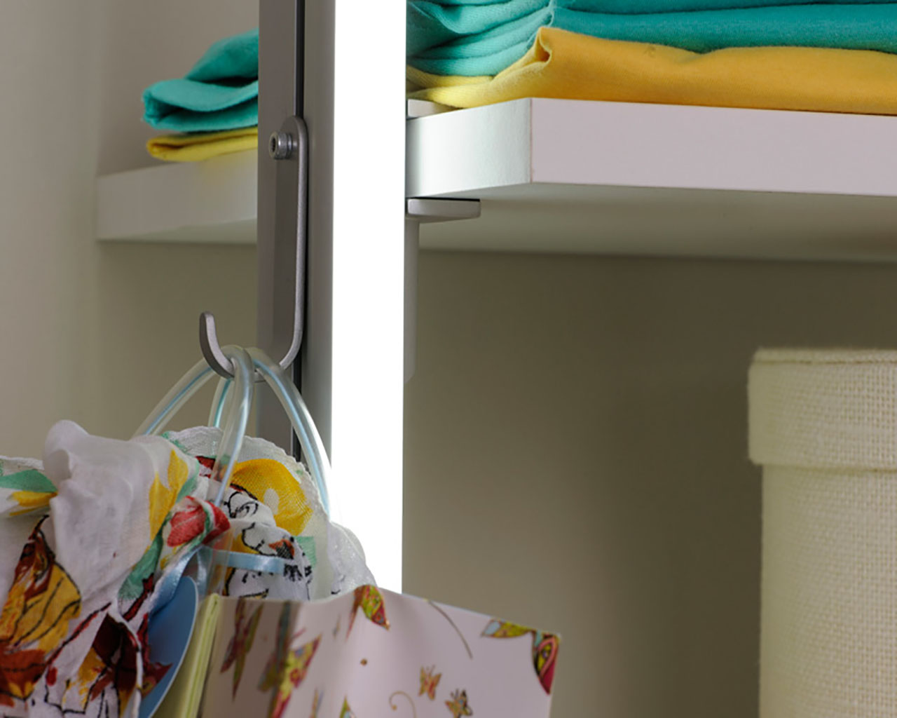 2 St. Mehrzweckhalter für offenes Schranksystem PREMIUM