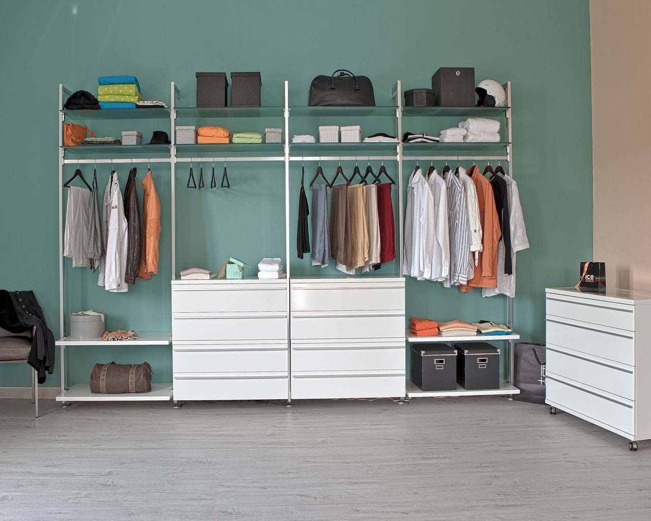 begehbarer_kleiderschrank-domino_v4_1_frank_schranksysteme